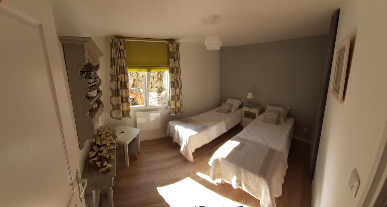 Adorable Maison D'Hotes Bordee D'Etangs Au Calme. Grandcourt  Ngoại thất bức ảnh